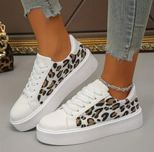 LEOPARD LACE-UPS