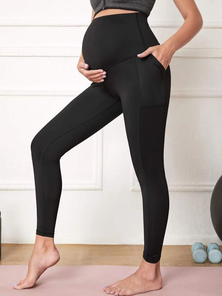Maternity Black Seamless Gym Leggings | PrettyLittleThing