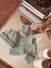 Carter Cable Knit Set